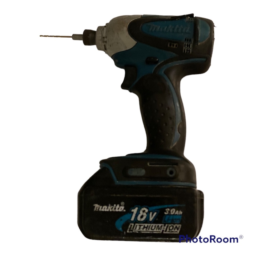 Makita 18V Impact Drill with Battery (no charger included)